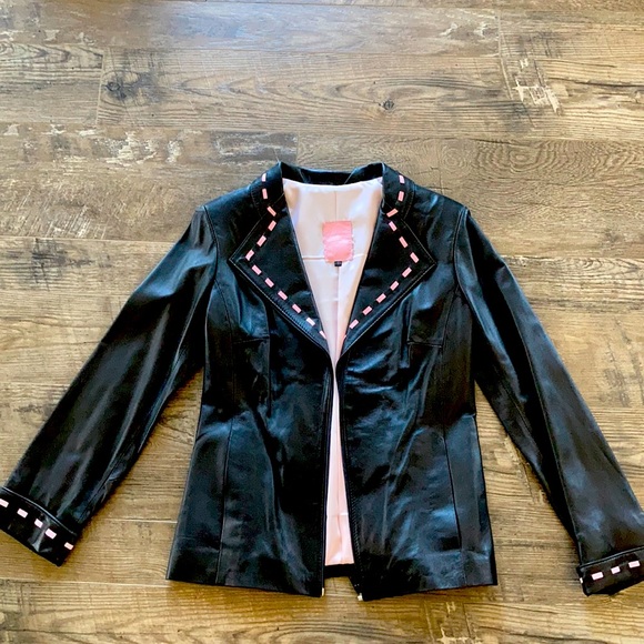 Leather jacket - Picture 1 of 5